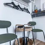 3 Stylish At A Great Location In דירה *