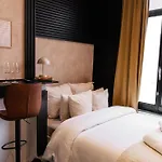 3 Stylish At A Great Location In *