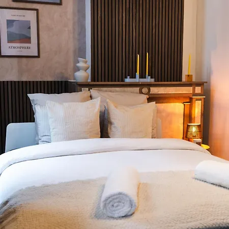 3 Stylish At A Great Location In Apartamento Gante