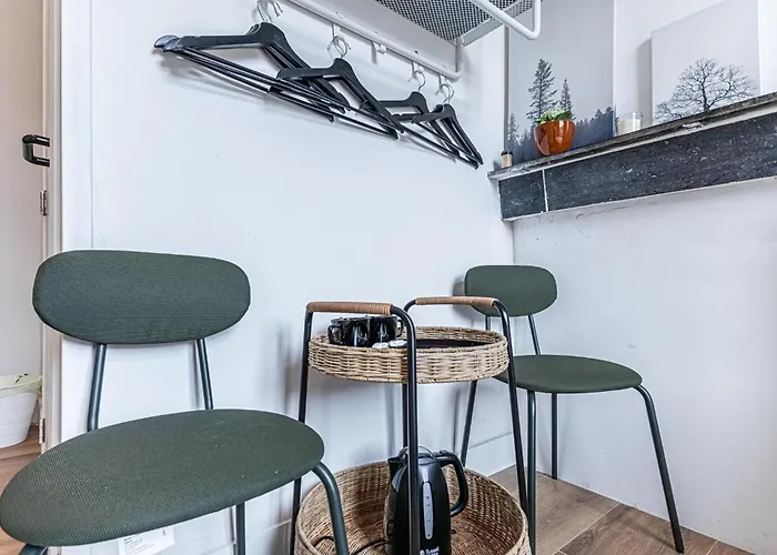 3 Stylish At A Great Location In Апартаменты *