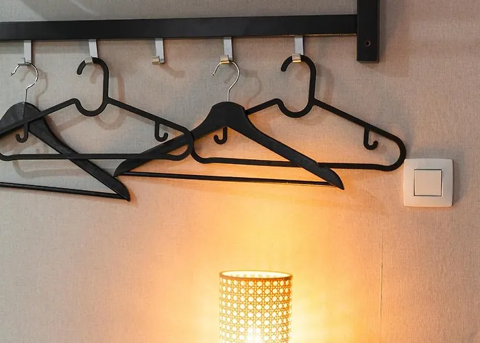 Апартаменты 3 Stylish At A Great Location In