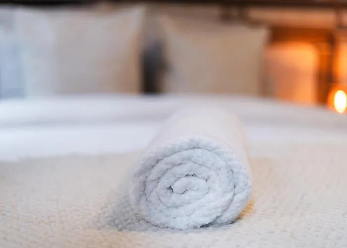 3 Stylish At A Great Location In Апартаменты