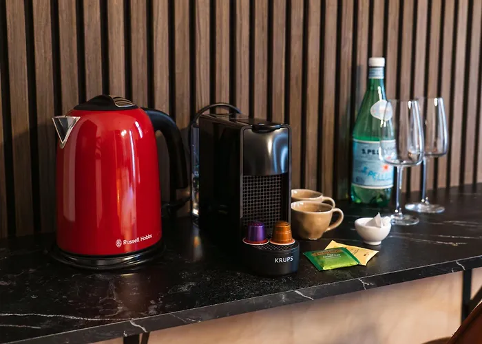 Апартаменты 3 Stylish At A Great Location In