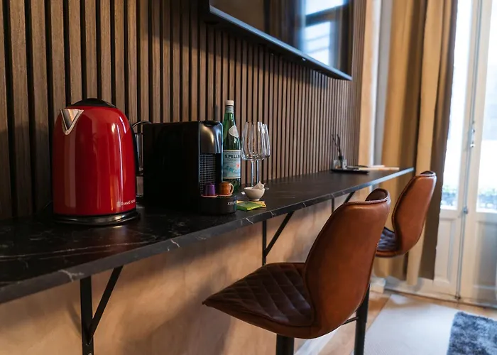 3 Stylish At A Great Location In *