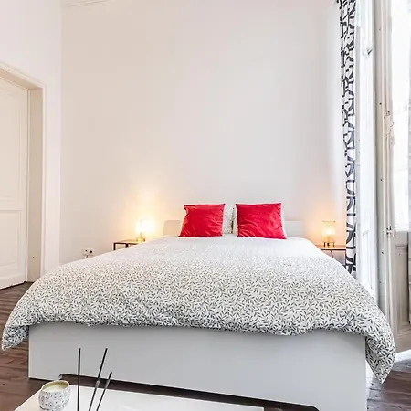 Apartamento 3 Stylish At A Great Location In